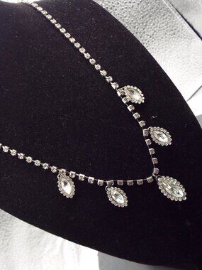 MARQUISE HALO RHINESTONE DROPLETS ON RHINESTONE 18"L NECKLACE 41